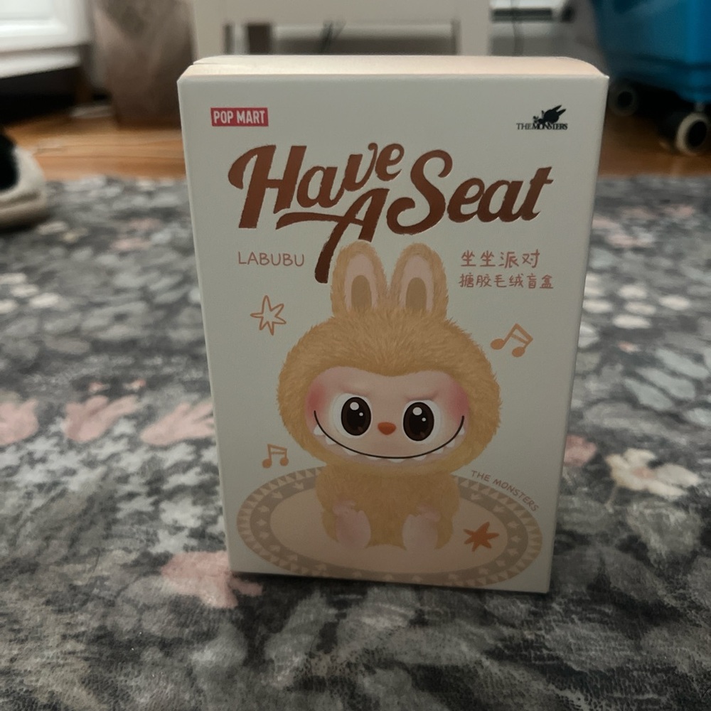 Pop Mart Labubu Have A Seat -DADA